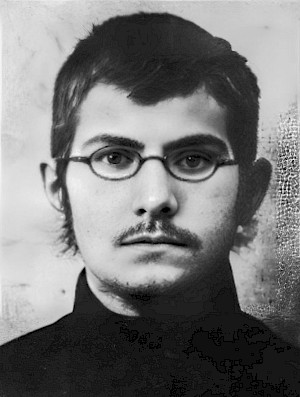 Алекса́ндр Алекса́ндрович Ма́сленников